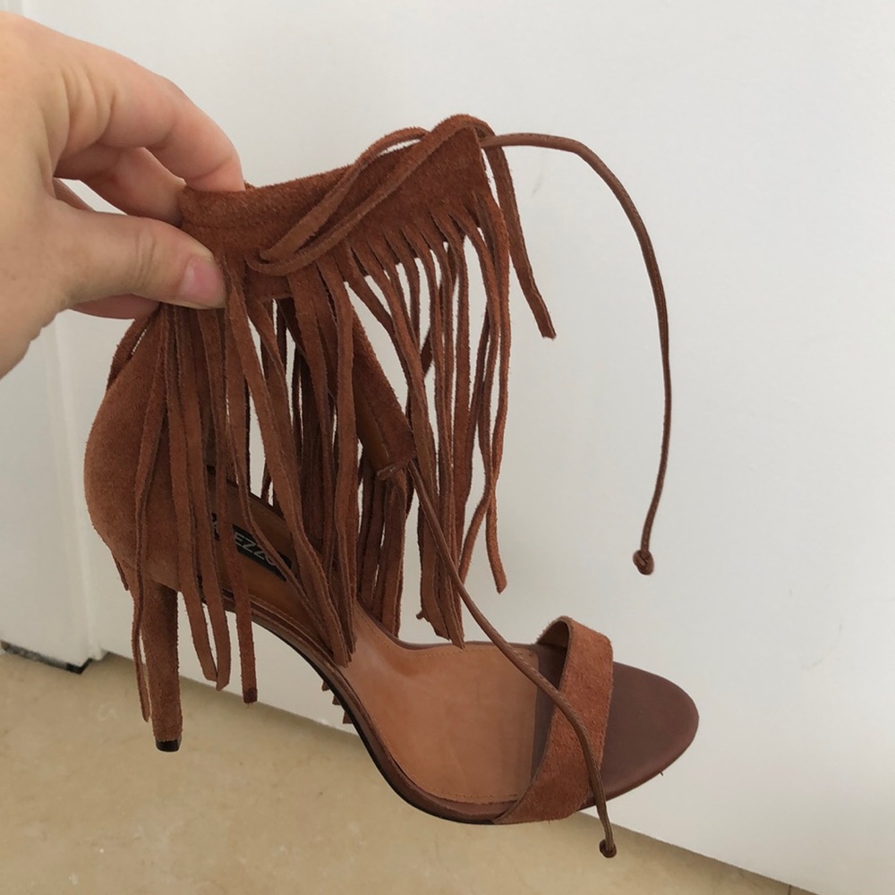 Heels - Picture 2 of 2